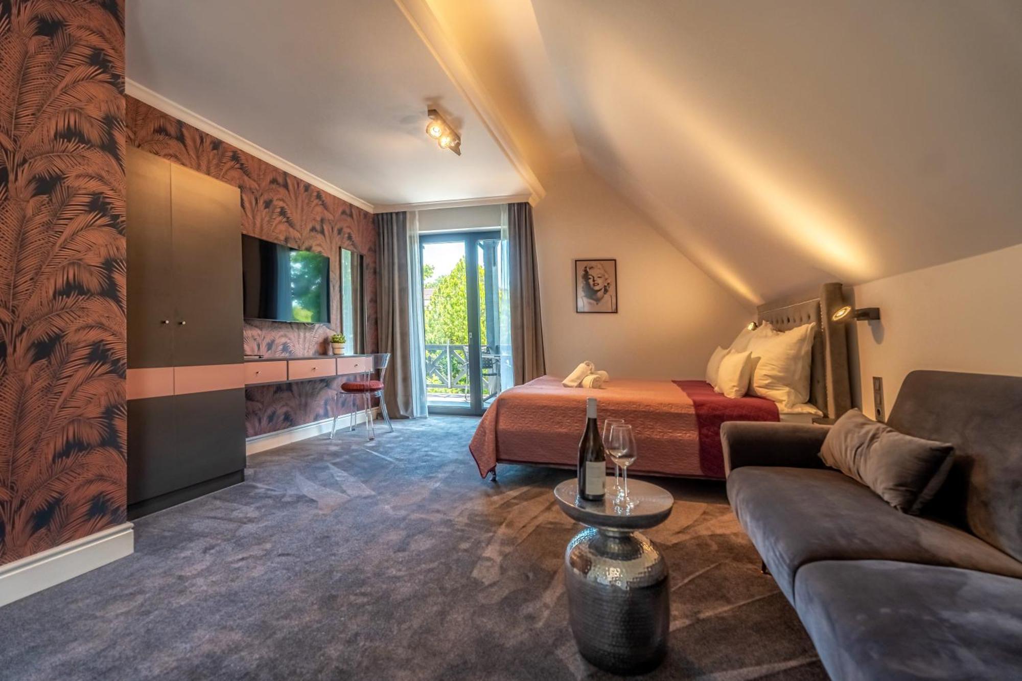 Villa Viktoria Balatonfured Luaran gambar